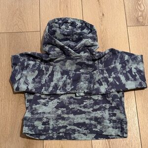 Lululemon cropped Camouflage Hoodie size xs